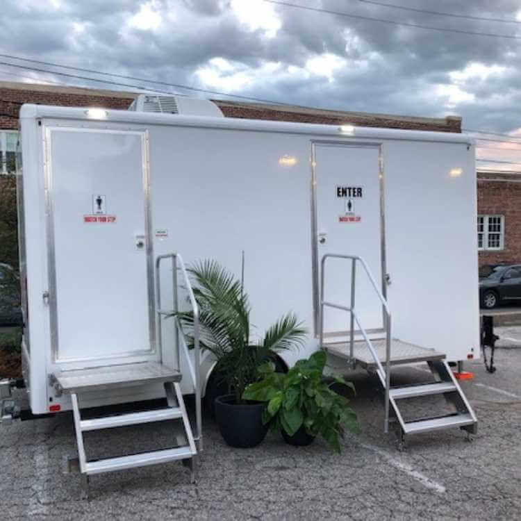 Portable Bathroom rental