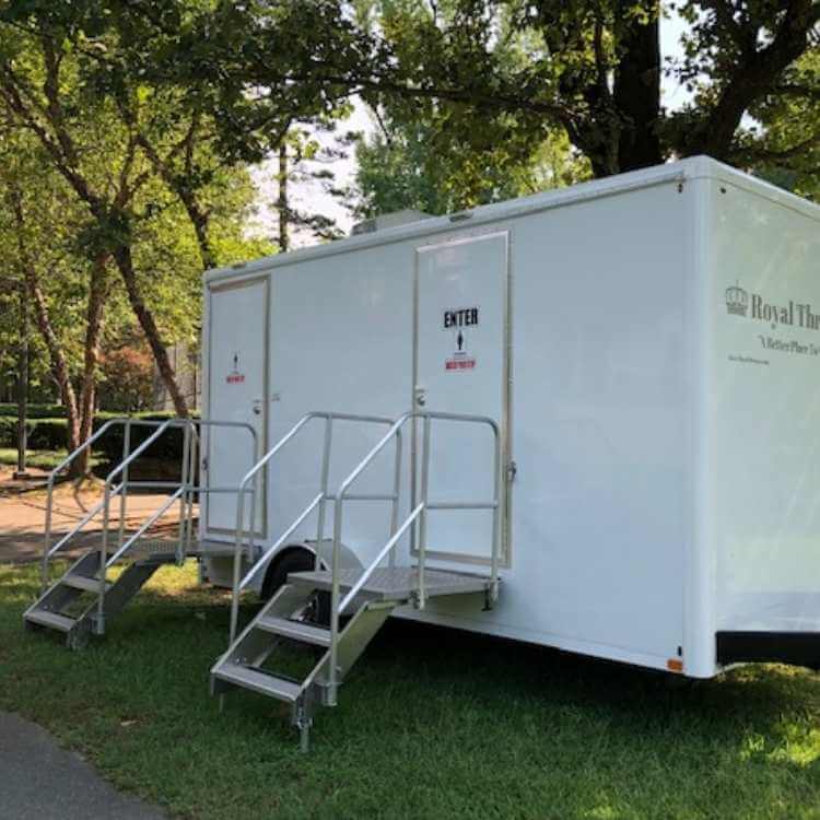Royal_Thrones_3_750x750 (1) portable bathrooms